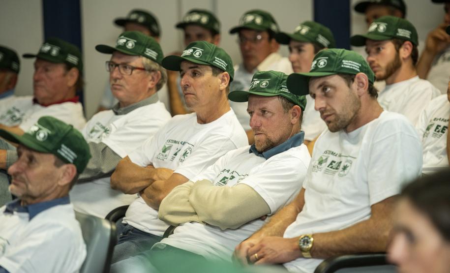 Produtores rurais visitam Porto de Paranaguá