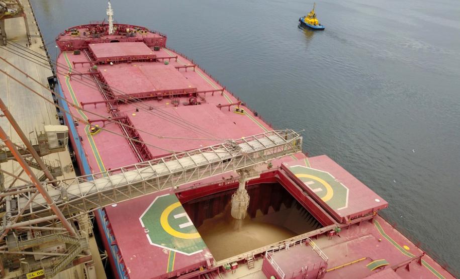 Porto de Paranaguá é referência no prêmio positivo de exportação