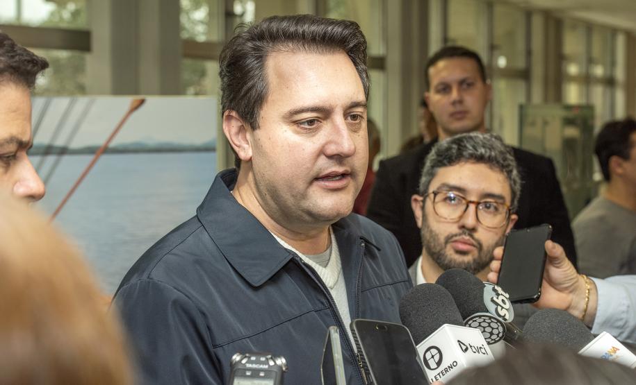 Autorizadas as obras de reparo e melhoria em trapiches na Ilha do Mel. São as estruturas de Encantadas e Nova Brasília. Contratação inclui o fornecimento de todo o material, mão de obra, equipamentos e ferramentas.