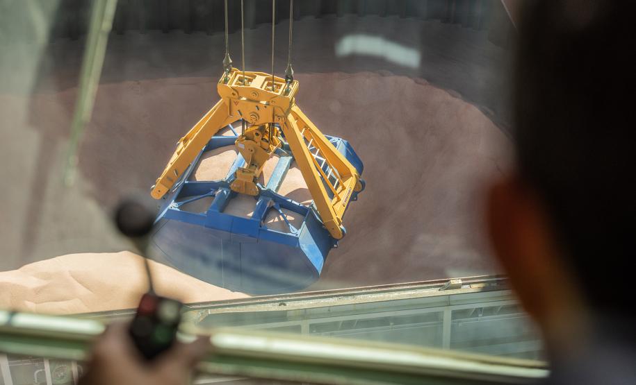 Operação de fertilizantes berço 209