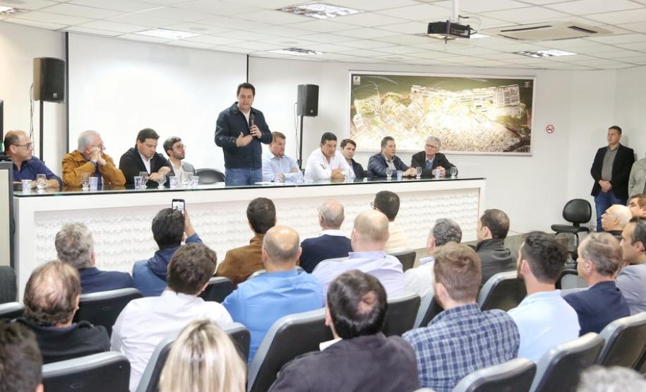 O Corredor de Exportação do Porto de Paranaguá, sistema por onde são movimentados grãos e farelos, será remodelado e modernizado para atender a crescente demanda do agronegócio paranaense. A estrutura foi construída ainda na década de 1970.