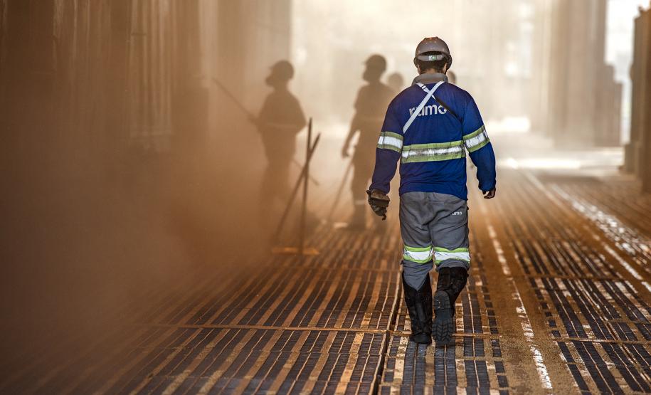 O volume estimado para embarque no último trimestre de 2019 é 14% maior que o total movimentado pelo setor no mesmo período do ano passado. Nos três últimos meses de 2018 foram exportadas cerca de 5,26 milhões de toneladas de soja, milho, farelo e açúcar.