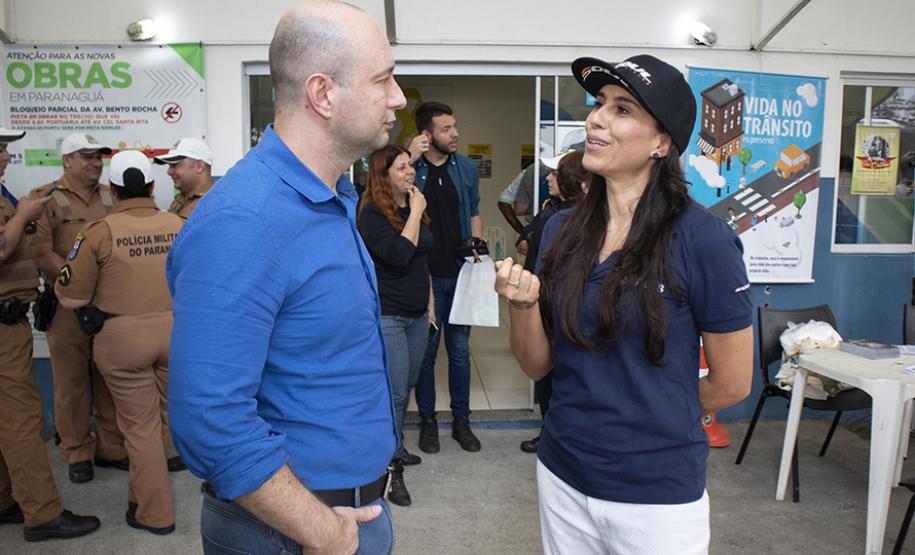 Evento atendeu cerca de 180 caminhoneiros no Pátio de triagem do Porto de Paranaguá. Foram ofertados serviços gratuitos como vacinação, medição de pressão e diabetes, corte de cabelo, orientação espiritual e palestras sobre trânsito e segurança.