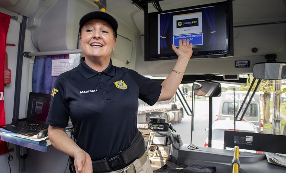 Evento atendeu cerca de 180 caminhoneiros no Pátio de triagem do Porto de Paranaguá. Foram ofertados serviços gratuitos como vacinação, medição de pressão e diabetes, corte de cabelo, orientação espiritual e palestras sobre trânsito e segurança.