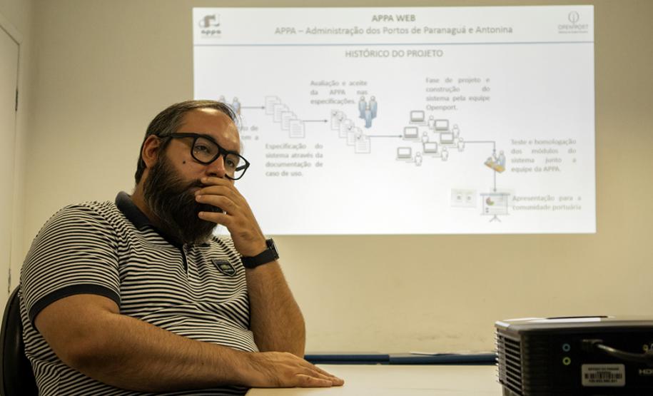 Porto de Suape estuda adotar gestão dos Portos do Paraná