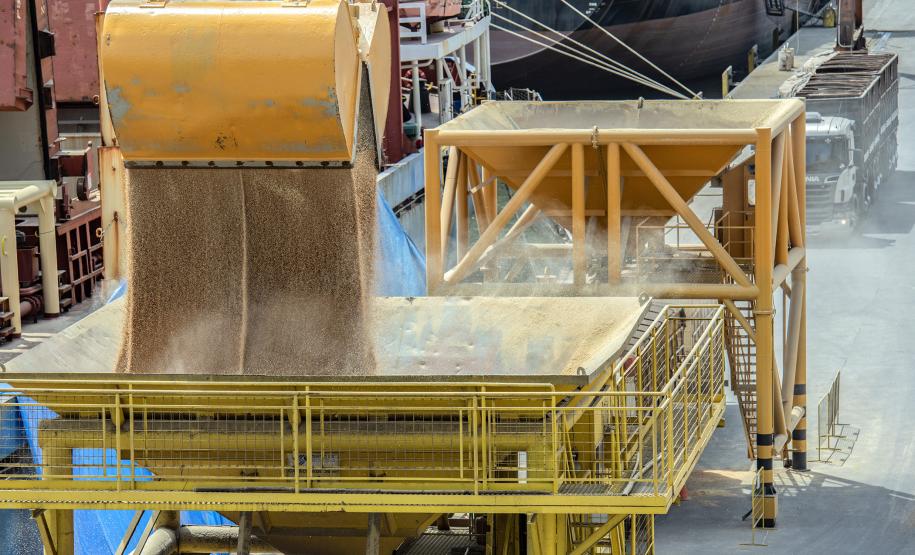 Desembarque de cereais pelo Porto de Paranaguá cresce 31%