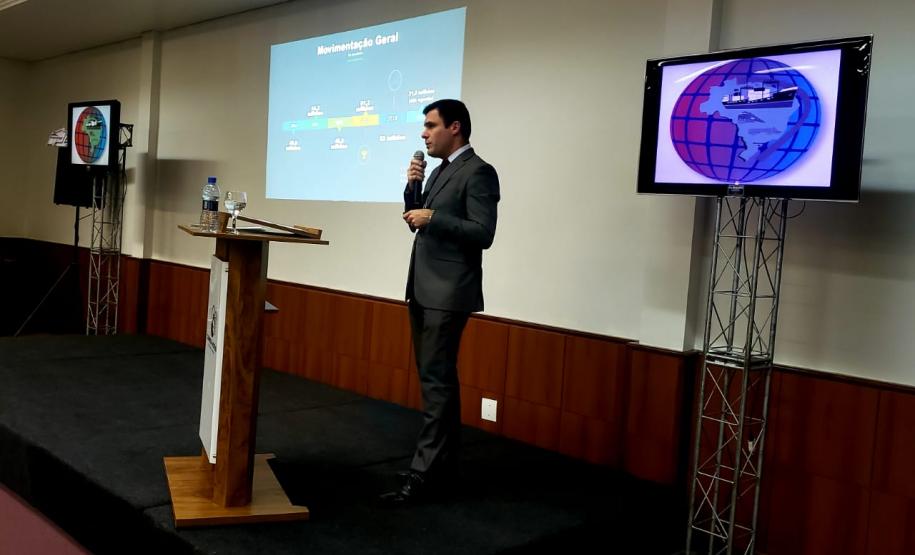 Empresa Portos do Paraná participa de evento sobre cabotagem