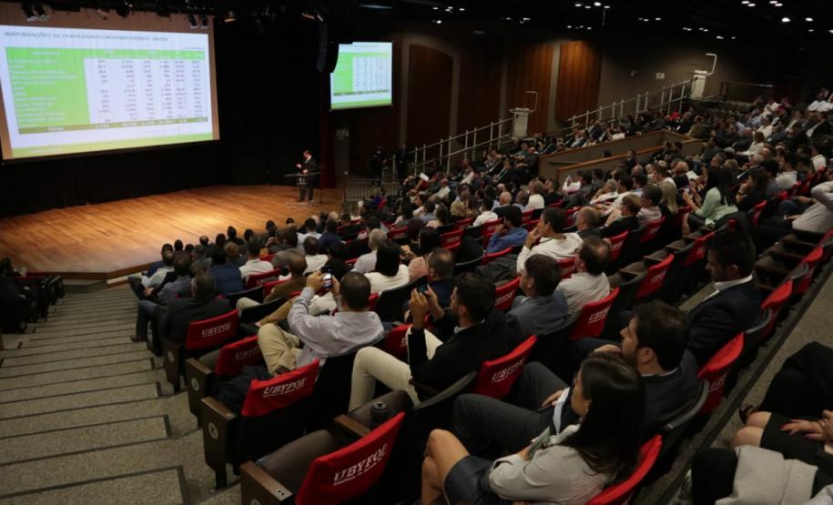 Importação de fertilizantes pelos portos do Paraná é destaque em simpósio