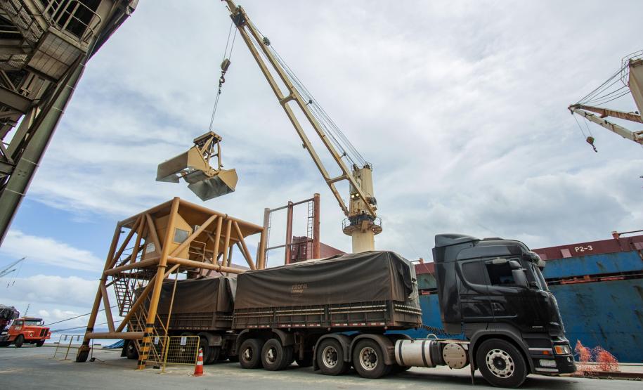 Desembarque de cereais pelo Porto de Paranaguá cresce 31%
