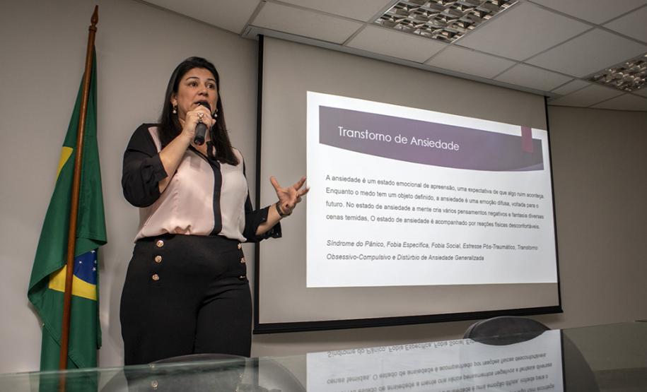 Psicóloga faz palestra às mulheres da Portos do Paraná