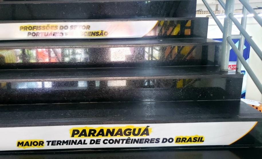 Empresa pública participa da 8ª edição de evento do Instituto Superior do Litoral do Paraná (Isulpar). A intenção é mostrar aos alunos e visitantes as oportunidades de carreira no setor, principal gerador de emprego e renda em Paranaguá.