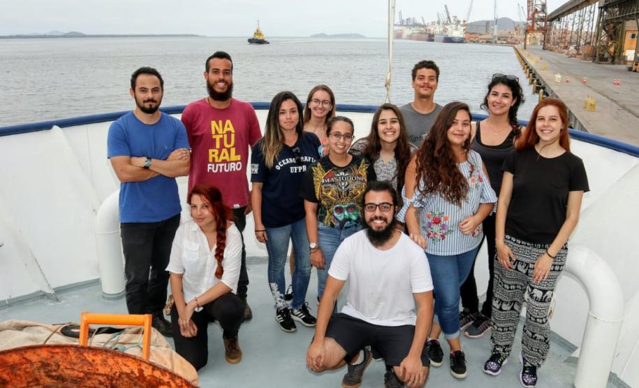 Navio escola volta a atracar no Porto de Paranaguá