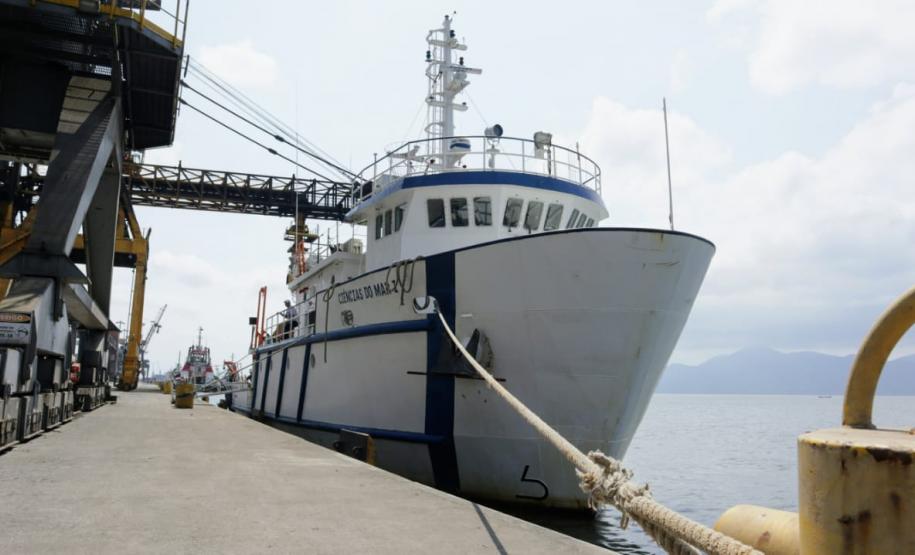 Navio escola volta a atracar no Porto de Paranaguá