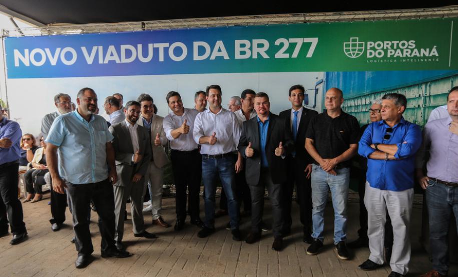 O governador Carlos Massa Ratinho Júnior inaugura nesta quinta-feira (10) , o viaduto da BR-277 e as obras de ampliação do Terminal de Contêineres de Paranaguá (TCP).