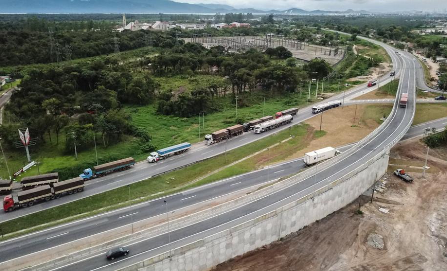O governador Carlos Massa Ratinho Júnior inaugura nesta quinta-feira (10) , o viaduto da BR-277 e as obras de ampliação do Terminal de Contêineres de Paranaguá (TCP).