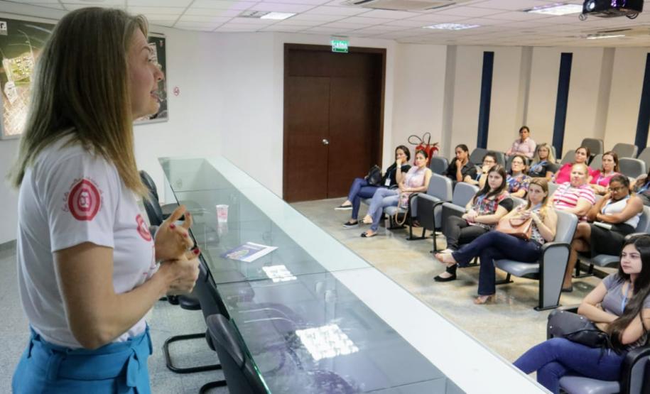 Outubro rosa - Portos do Paraná faz palestra para colaboradoras