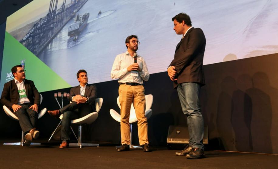 Empresa pública quitará débitos de R$ 25 milhões, que existiam desde 2014. Dinheiro será investido em obras e melhorias para a população.