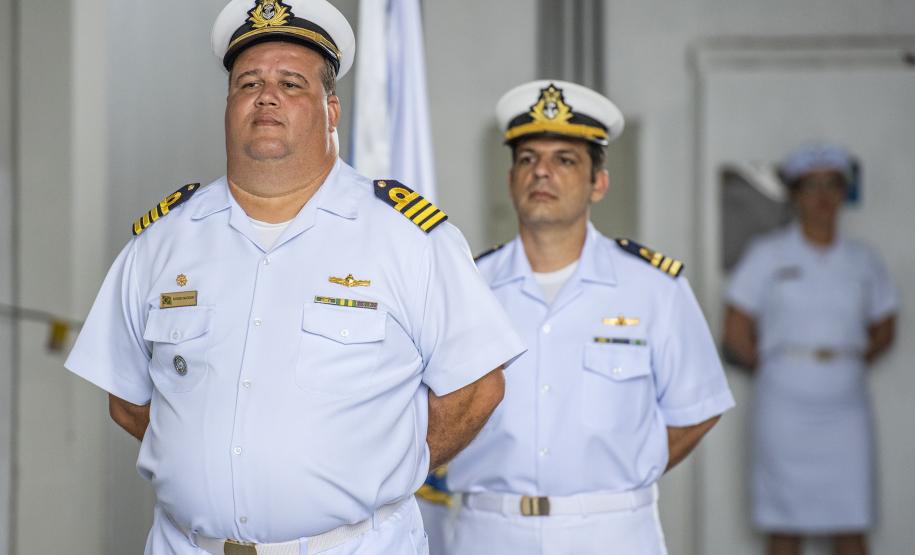 Luiz Fernando Garcia recebeu a medalha Amigo da Marinha, em reconhecimento aos serviços da autoridade portuária na manutenção da segurança da navegação pelos Portos do Paraná