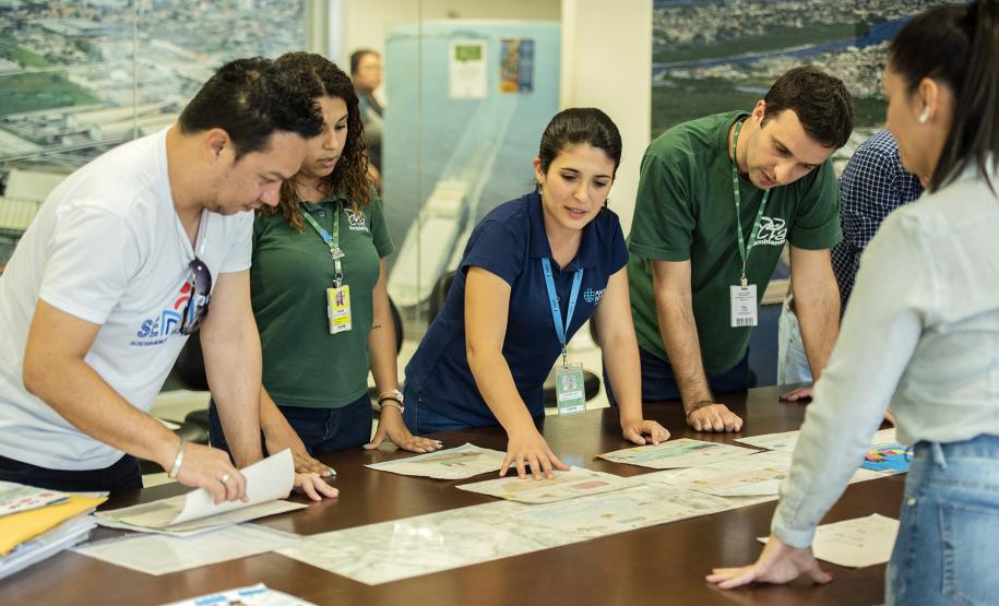 Lista com os nomes será divulgada na segunda-feira (2/12). Serão premiados 13 alunos de escolas públicas municipais de Paranaguá e cinco de Antonina.