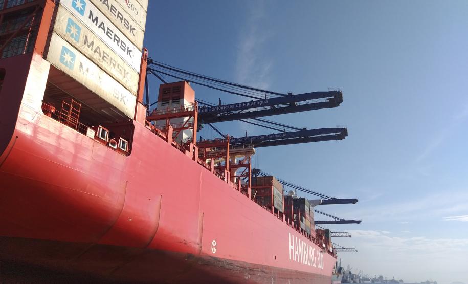 Índice refere-se ou volume de importações e exportações de janeiro a outubro desse ano, na comparação com o mesmo período de 2018. O destaque está nas exportações das carnes de aves e bovina.