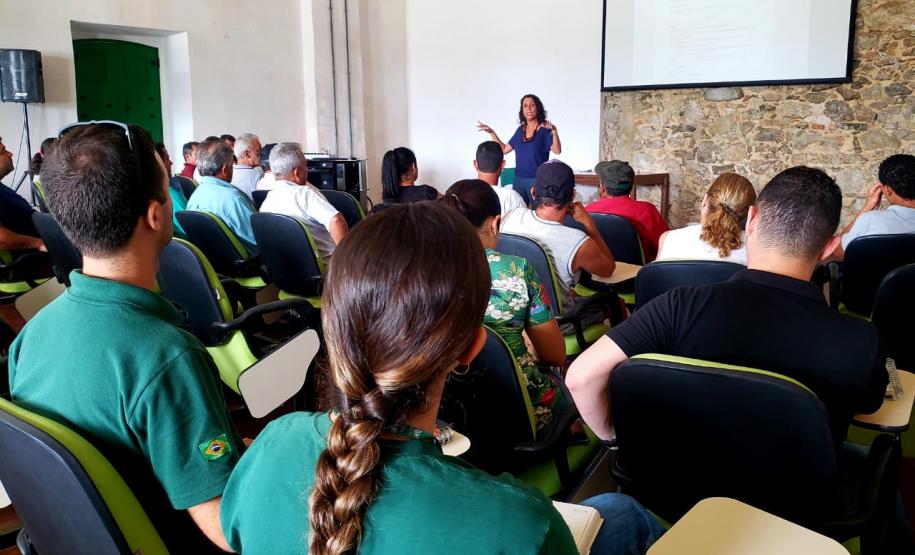 Paraná participa do plano de gestão de pesca de camarões