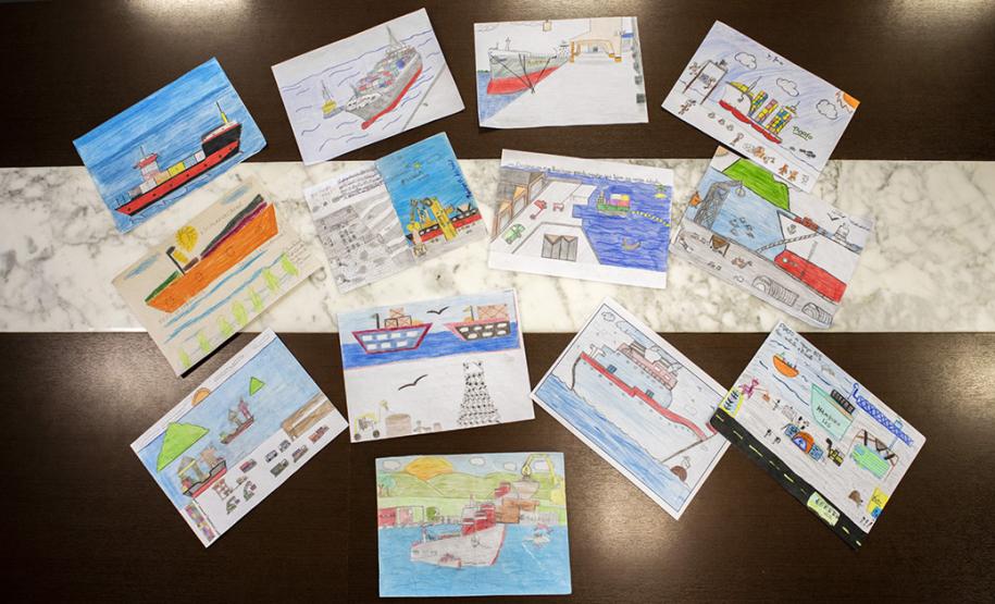 Lista com os nomes será divulgada na segunda-feira (2/12). Serão premiados 13 alunos de escolas públicas municipais de Paranaguá e cinco de Antonina.