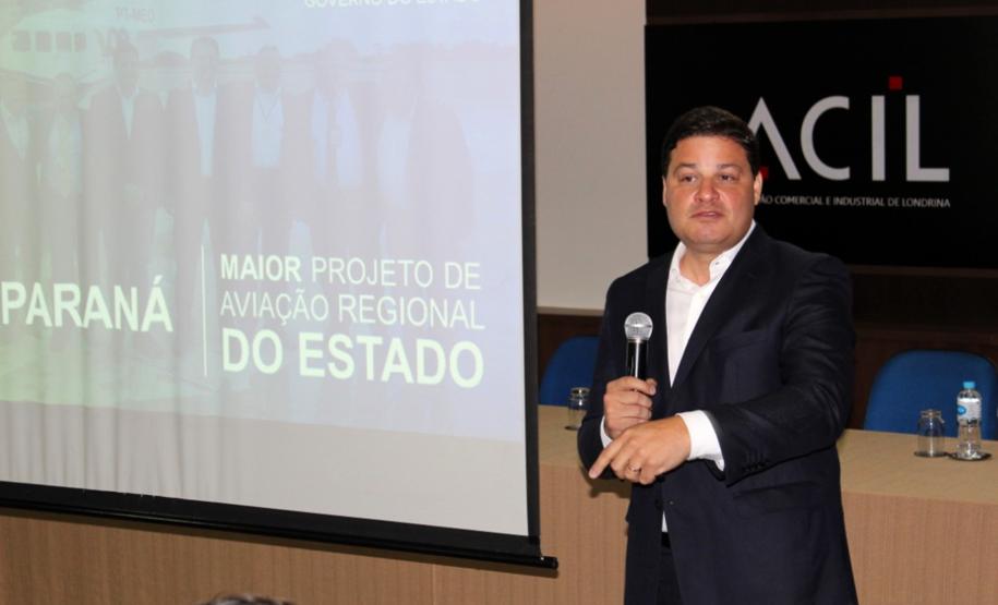 Os projetos, ações e investimentos que o Estado vem fazendo nos diferentes modais foram apresentados no Fórum Empresarial Infraestrutura e Logística no Paraná, promovido pela Associação Comercial e Industrial de Londrina (Acil), pelo secretário de Infraestrutura e Logística, Sandro Alex.