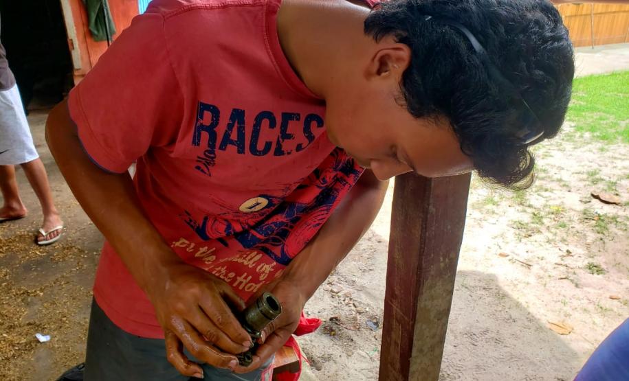 A empresa Portos do Paraná oferece a atividade, nessa semana, na Ilha de São Miguel. Objetivo é ensinar sobre manutenção de motores para que os pescadores fiquem menos dependentes de serviços de terceiros. Ainda em novembro, a atividade acontecerá na Ilha do Teixeira.