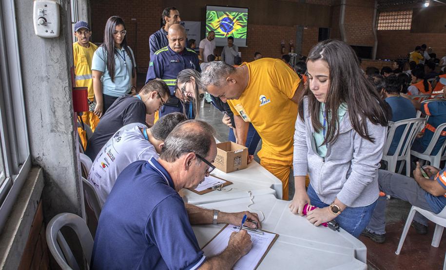 Cerca de 1100 trabalhadores prestigiaram o encontro de reflexão sobre prevenção de acidentes de trabalho e também de muita confraternização