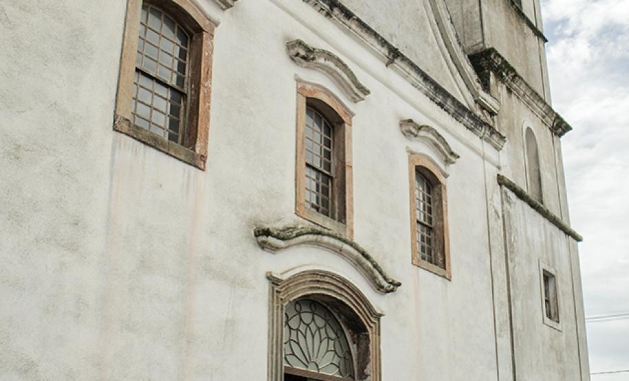 Depois de igrejas e museu, um dos lugares mais procurados pelos turistas que desembarcaram foi o Mercado Municipal