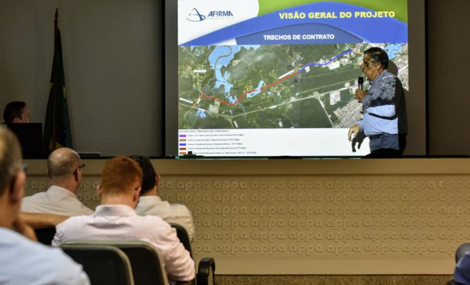 Os projetos executivos da revitalização da Avenida Atílio Fontana, conhecida como Estrada Velha de Alexandra, e da construção de um viaduto sobre a ferrovia da Avenida Roque Vernalha serão doados pela iniciativa privada e executados pelo Governo do Estado.