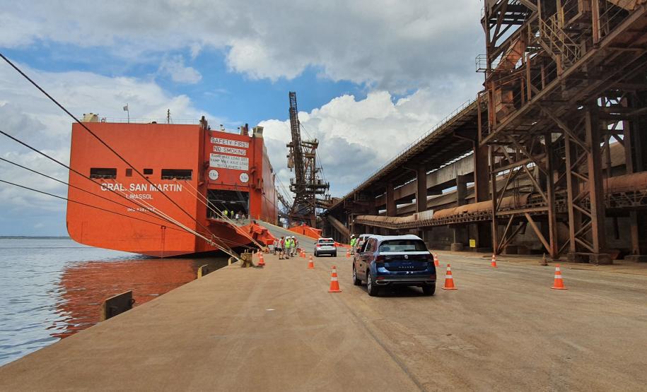 Provando sua dinamicidade, a equipe da Diretoria de Operações da Portos do Paraná realizou esta operação com segurança e agilidade.