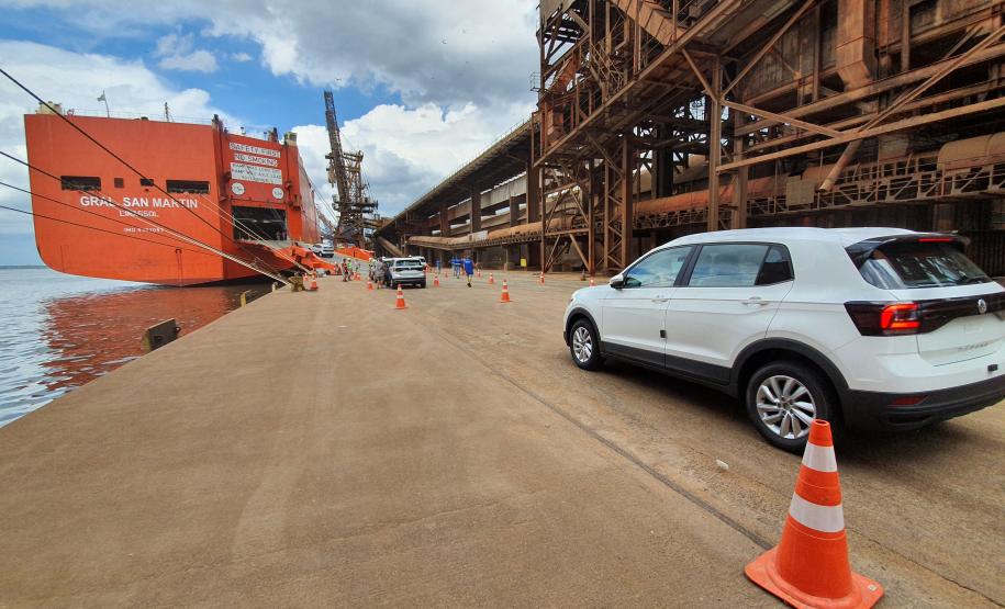 Provando sua dinamicidade, a equipe da Diretoria de Operações da Portos do Paraná realizou esta operação com segurança e agilidade.