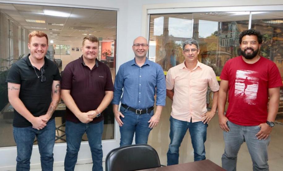 Representantes do Leão da Estradinha apresentam projeto do futebol 2020 para a diretoria da empresa pública