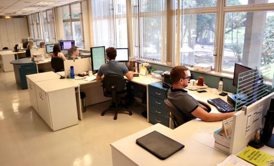 Entre os novos servidores do quadro da empresa pública, 13 novos Agentes Portuários para funções administrativas e três Técnicos para a Operação Aduaneira e Logística.