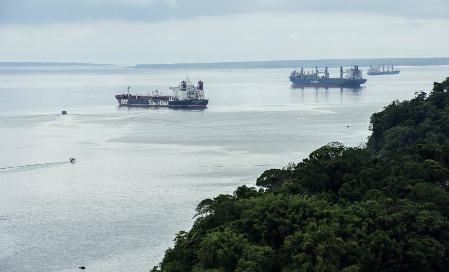 Importadores dos produtos pelos portos de Paranaguá e Antonina pagaram menos em sobre-estadia em 2019. Economia do setor chega a US$20 milhões, em gastos de esperas extras de navios.