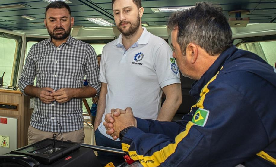 Hélio Farias (Camorim), Vinícius Silva (Starnav) e Comandante Emerson