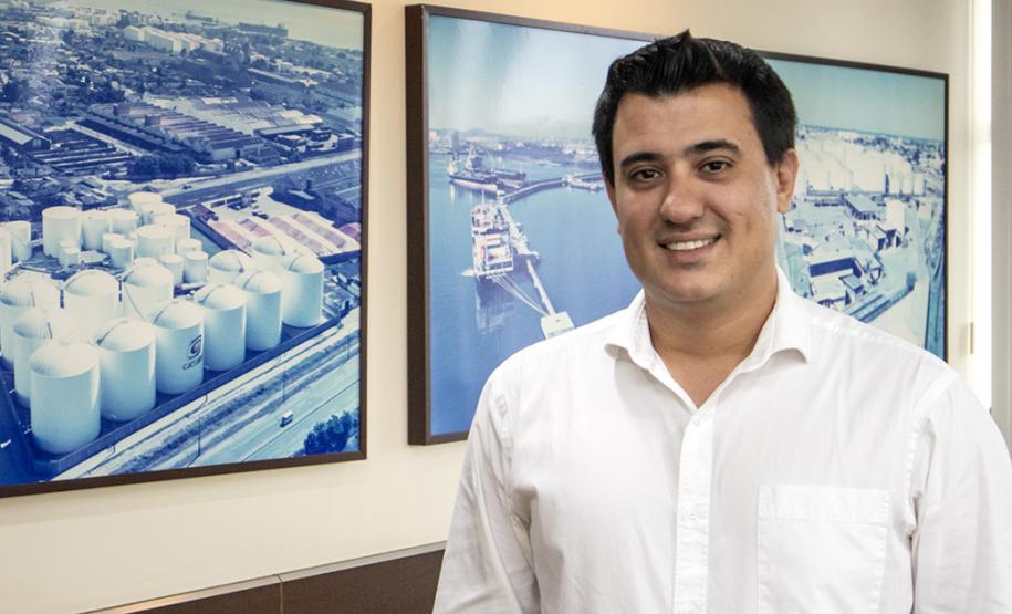 O resultado é do mês de janeiro e se refere à exportação e importação. No total, Paranaguá e Antonina movimentaram 3,44 milhões de toneladas com destaque no embarque de açúcar em saca, contêineres, óleo vegetal e derivados de petróleo.