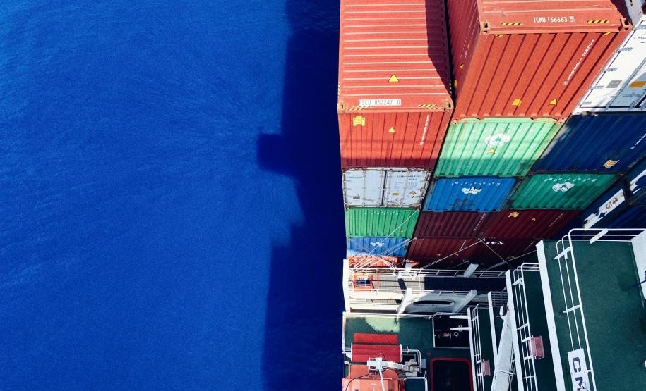 Viajante se aventurou com o marido e atravessou o Atlântico num navio porta contêiner