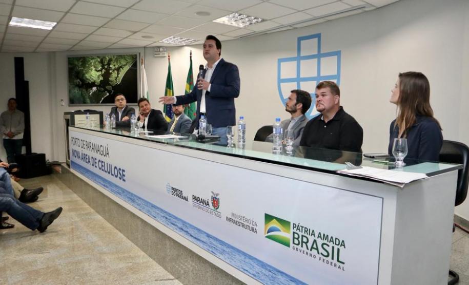 partir desta quinta-feira (27) a Klabin passa a administrar espaço para cargas de celulose. Empresa deve investir até R$ 130 milhões no terminal.