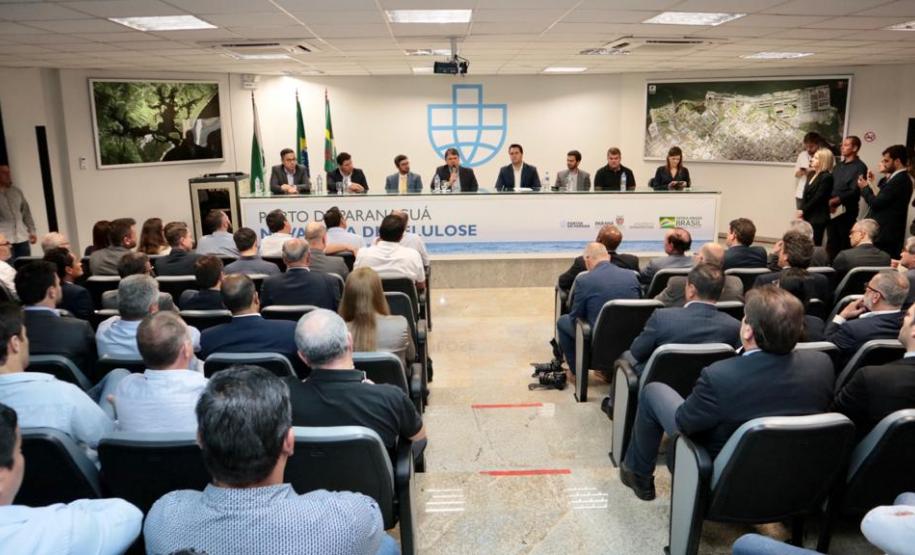 partir desta quinta-feira (27) a Klabin passa a administrar espaço para cargas de celulose. Empresa deve investir até R$ 130 milhões no terminal.