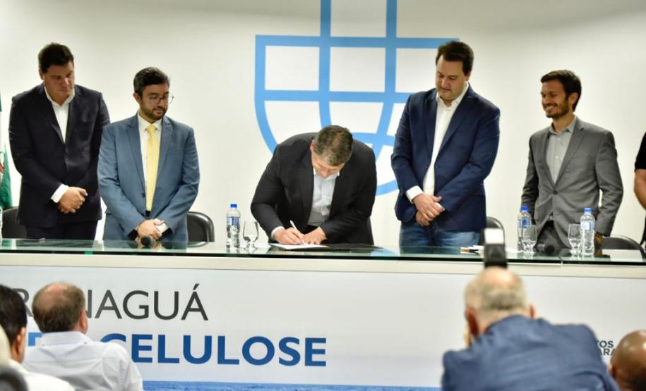 partir desta quinta-feira (27) a Klabin passa a administrar espaço para cargas de celulose. Empresa deve investir até R$ 130 milhões no terminal.