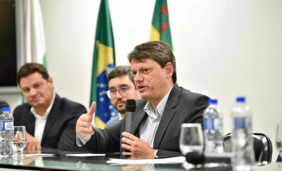 partir desta quinta-feira (27) a Klabin passa a administrar espaço para cargas de celulose. Empresa deve investir até R$ 130 milhões no terminal.