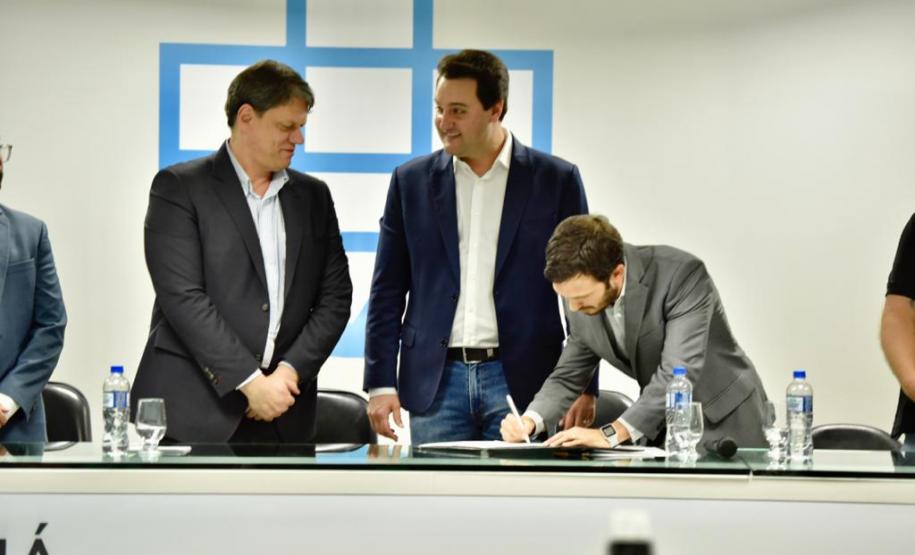 partir desta quinta-feira (27) a Klabin passa a administrar espaço para cargas de celulose. Empresa deve investir até R$ 130 milhões no terminal.