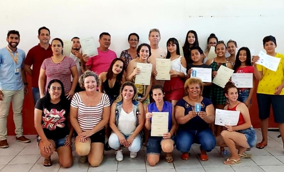 Empresa pública promoveu curso para preparar a comunidade para o mercado de trabalho. Conteúdos abordaram como produzir documentos, planilhas, acessar e-mails e navegar na internet