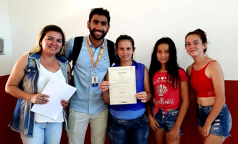 Empresa pública promoveu curso para preparar a comunidade para o mercado de trabalho. Conteúdos abordaram como produzir documentos, planilhas, acessar e-mails e navegar na internet