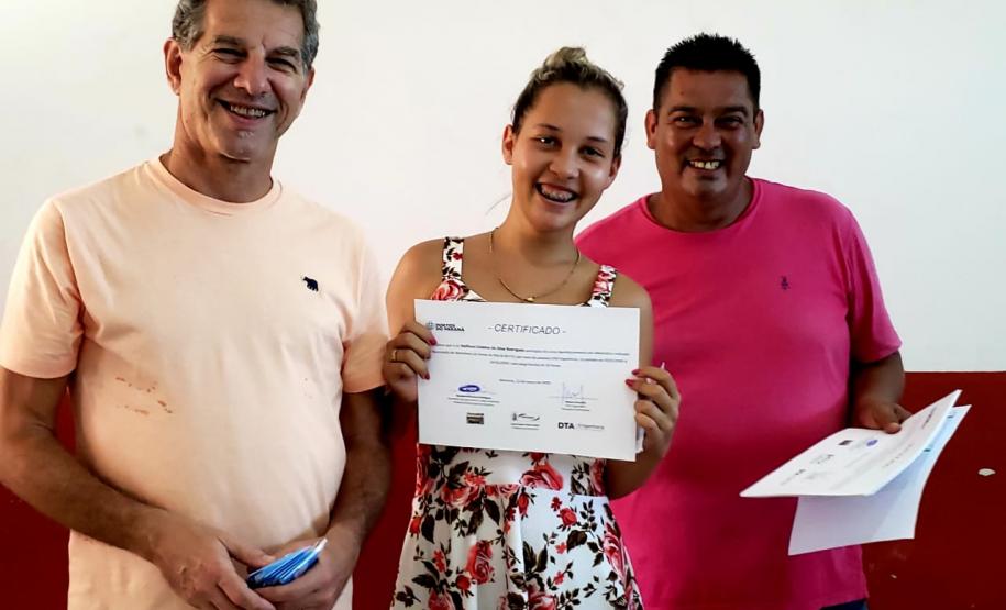 Empresa pública promoveu curso para preparar a comunidade para o mercado de trabalho. Conteúdos abordaram como produzir documentos, planilhas, acessar e-mails e navegar na internet