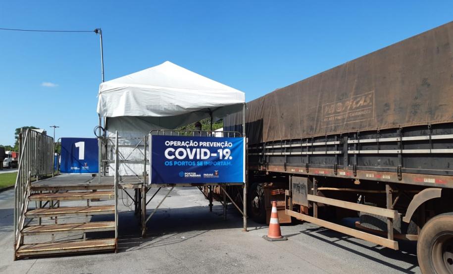 De acordo como diretor-presidente Portos do Paraná, Luiz Fernando Garcia, o resultado positivo, mesmo diante das adversidades da Covid-19, mostra a eficácia das medidas de segurança adotadas, desde janeiro, pela empresa pública. “Nossa preocupação com a saúde dos trabalhadores portuários, caminhoneiros e tripulantes sempre está em primeiro lugar. Precisamos garantir um ambiente seguro para que eles tenham confiança e mantenham os serviços que são essenciais para o País”.