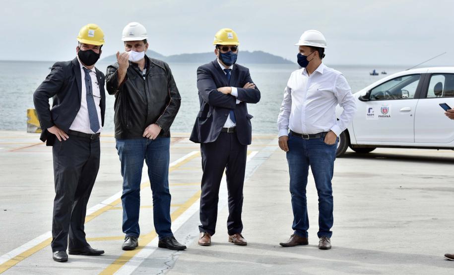 Primeira grande movimentação de cargas postais vindas da China para os Correios brasileiros será feita pelo Porto. 34 contêineres serão recebidos em junho e julho.  O modal marítimo surge como alternativa para a redução dos voos comerciais, afetados pela pandemia da Covid-19.