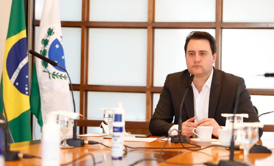 Plano foi apresentado ao governador Carlos Massa Ratinho nesta quarta-feira (22). Projeto é da empresa Terminal de Contêineres de Paranaguá e deve gerar 10 mil empregos no Litoral. Iniciativa contribui para que o Paraná se torne o principal hub logístico da América do Sul.